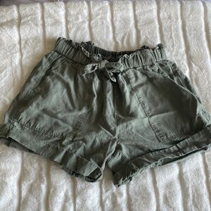 Aeropostale green shorts